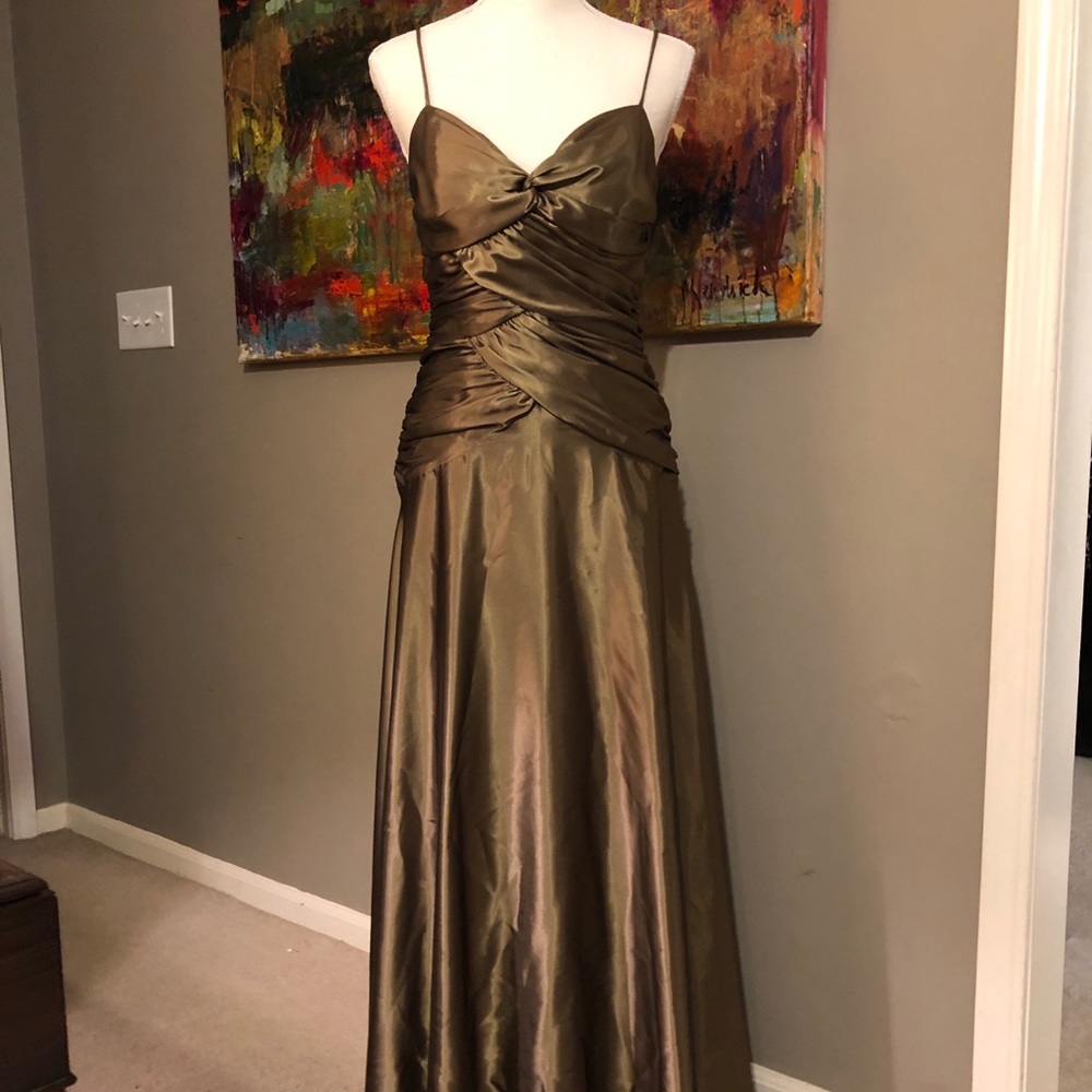 Jessica McClintock gown!!